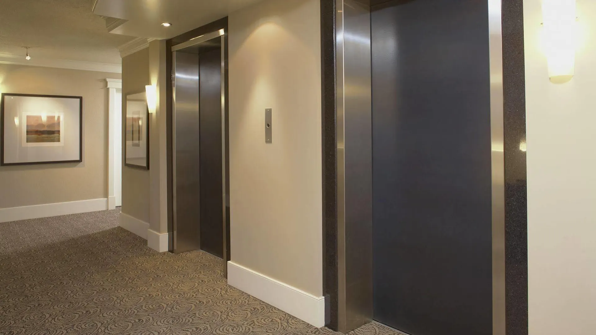 Execsuite Inc. Calgary 4*,  Canada